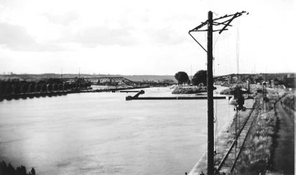 Pont des Allemands dtruit en 1940, collection Marc Poelmans
